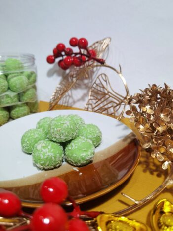 Pandan Coconut Cookie